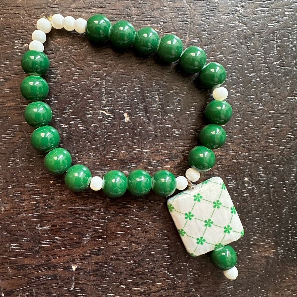 Vintage Beaded Shamrock Bracelet